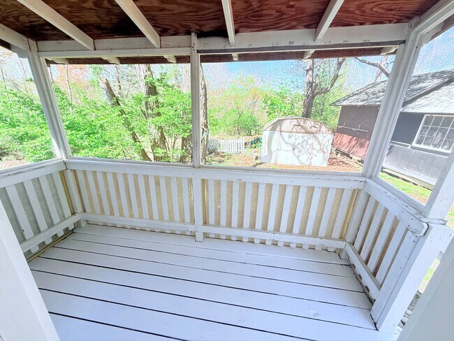 Foto del edificio - 7 Kennedy Ln