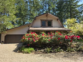 Building Photo - 12015 Clear Crk Ct NW
