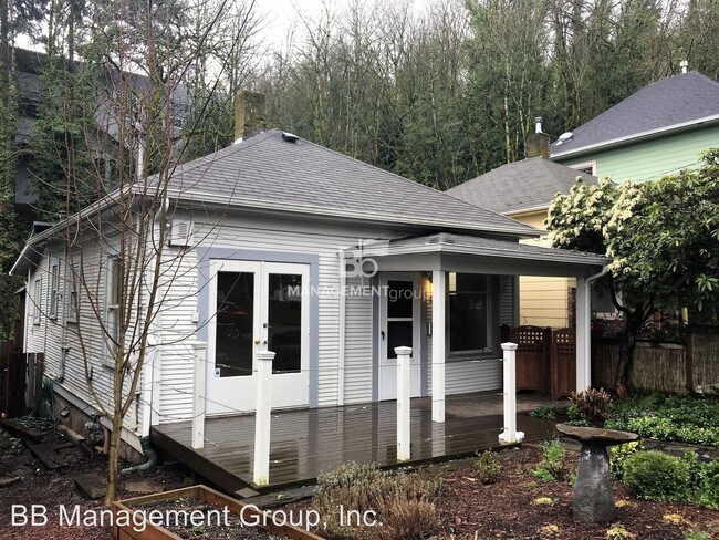 Building Photo - 2 br, 1 bath House - 14 SW Boundary Street