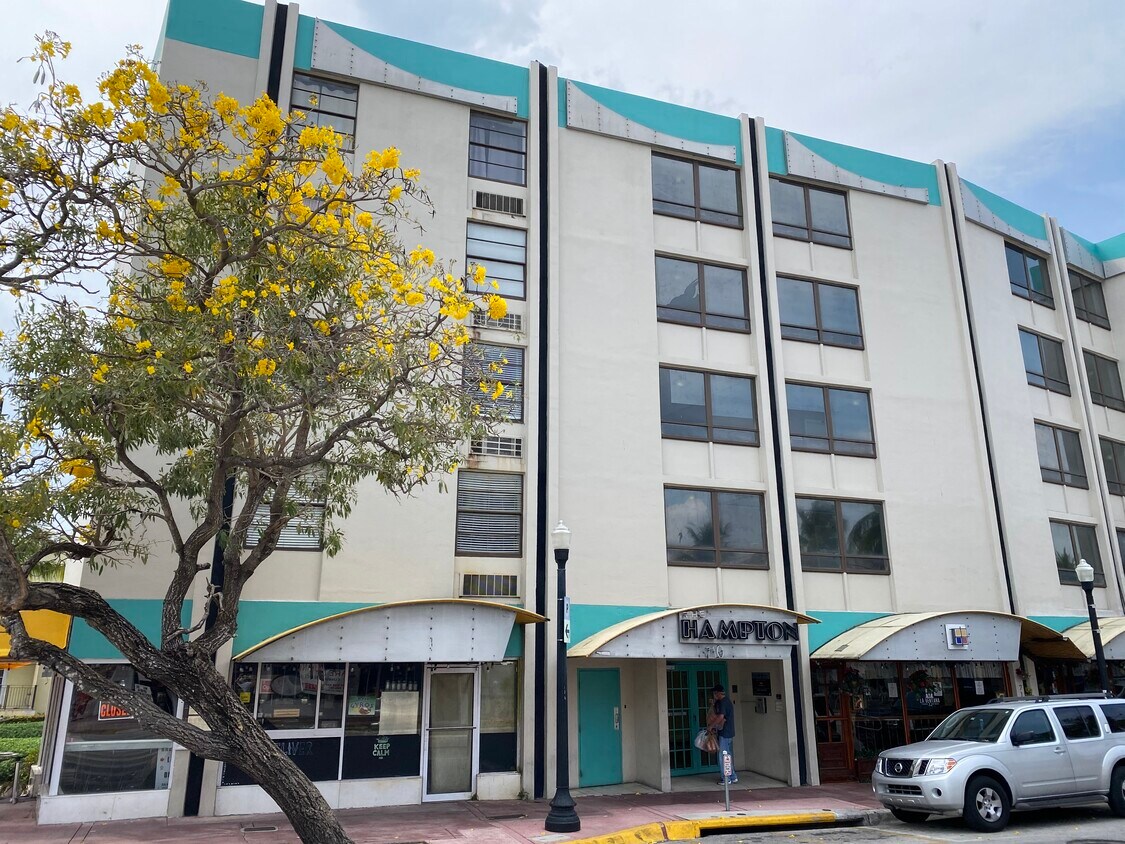 The Hampton building - 710 Washington Ave