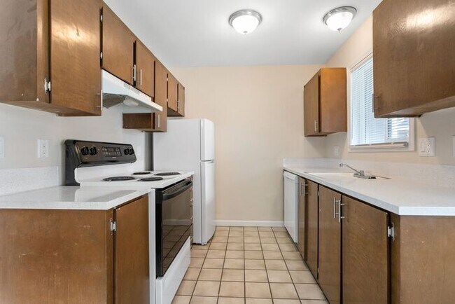 Foto del edificio - 2 Bedroom Home, pets welcome!!