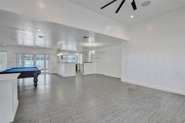 Foto del edificio - 9240 SW 54th St