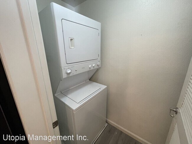 Foto del edificio - 2 br, 2 bath House - 1875 Cannes Pl Unit #324