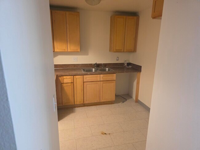 Foto del edificio - 300 Whitesell Ave W