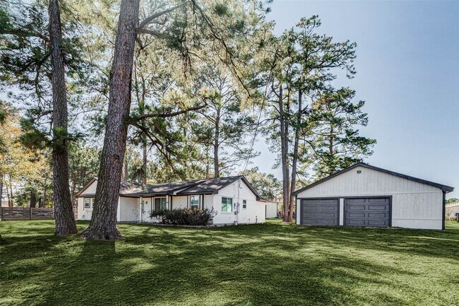 Building Photo - 18526 Fenske Rd