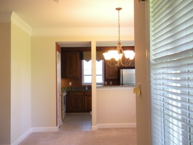 Building Photo - 233 Providence Glen Dr