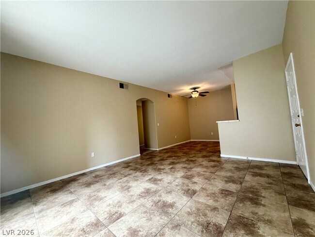 Building Photo - 75 N Valle Verde Dr