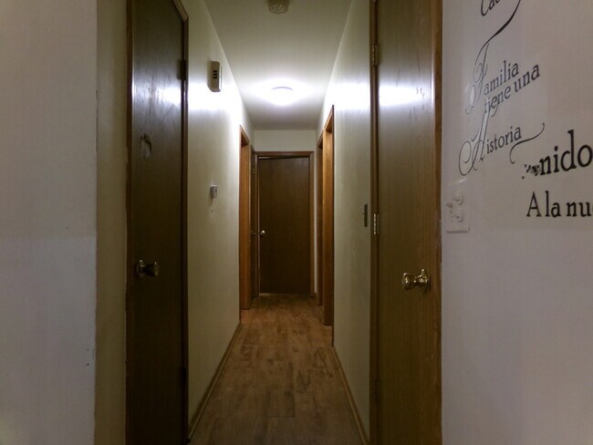 Foto del edificio - 2729 Lowery Ct