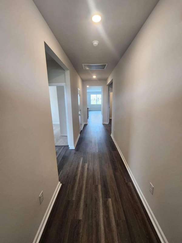 Building Photo - 323 Vaccaro Dr
