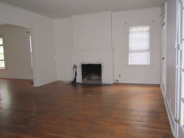 living room - 744 Allen St