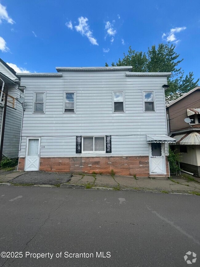 Building Photo - 228 Union St