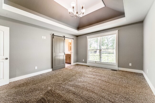 Building Photo - 8013 Shady View Dr