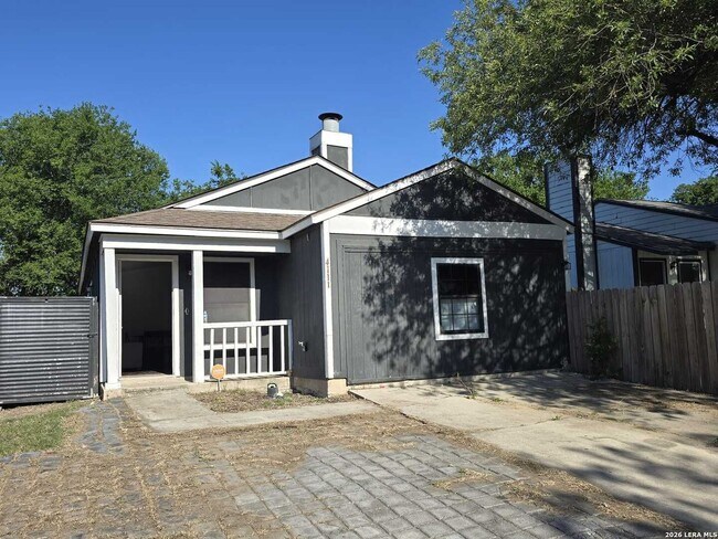 Building Photo - 4111 Sunrise Terrace Dr