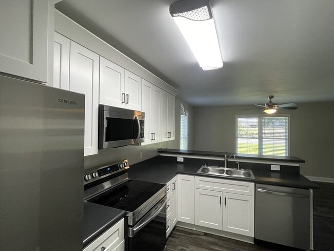 Building Photo - Single Family Residence, Ranch - Maiden, NC