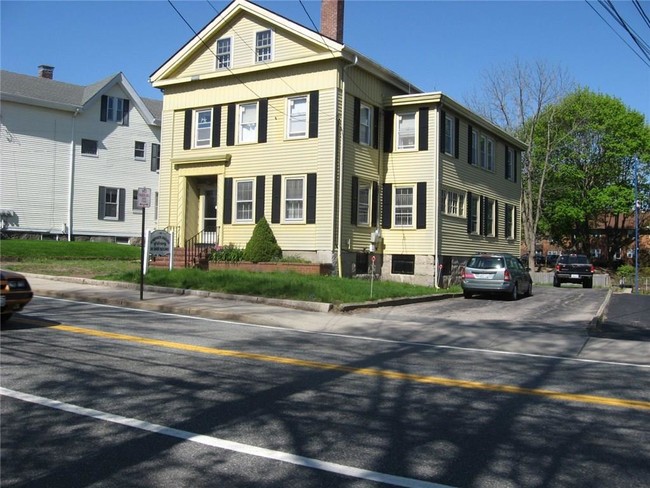 Building Photo - 110 High St