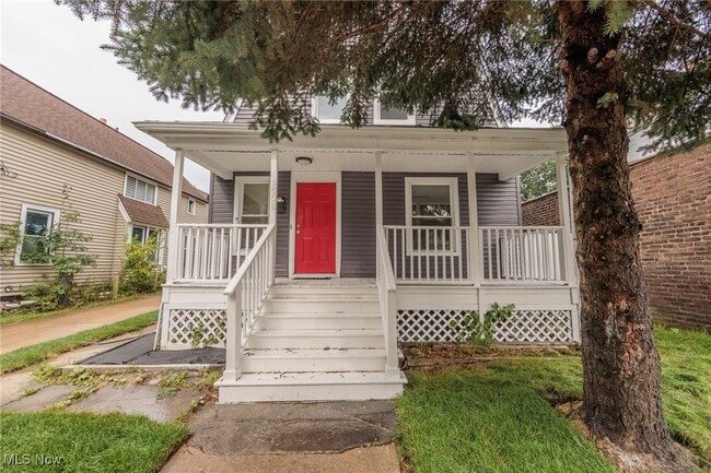 Building Photo - 1558 Winchester Ave