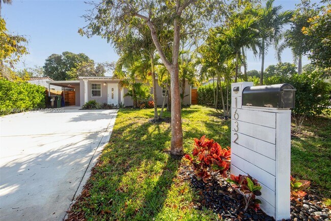 Foto del edificio - 1632 NW 6th Ave