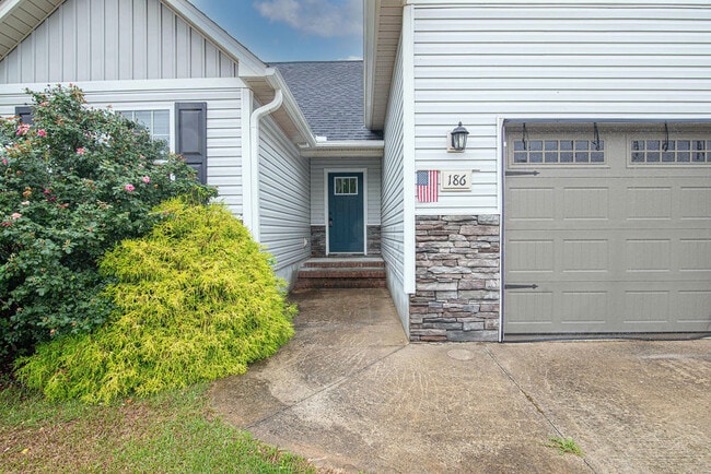 Building Photo - 186 Peytons Ridge Dr