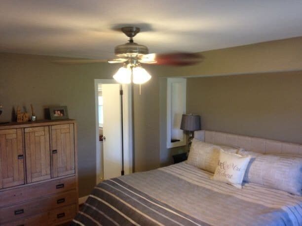 Building Photo - 2040 1st Ave