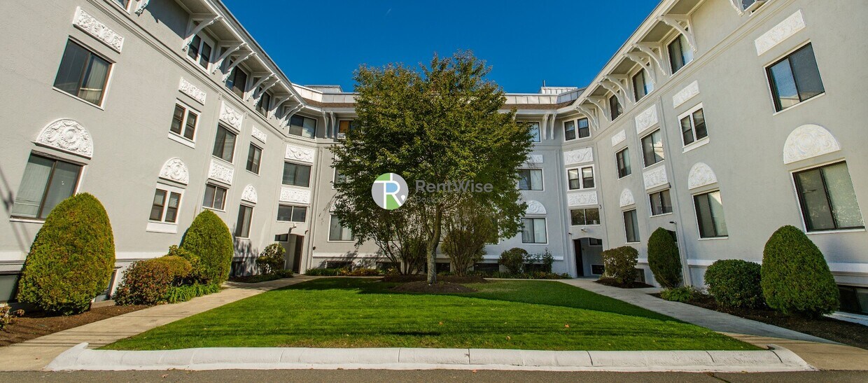 Foto principal - 230 Walnut St