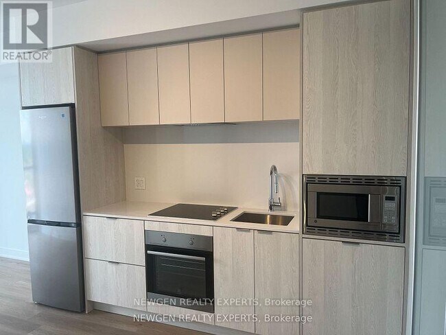 Photo du bâtiment - 86 Dundas St E