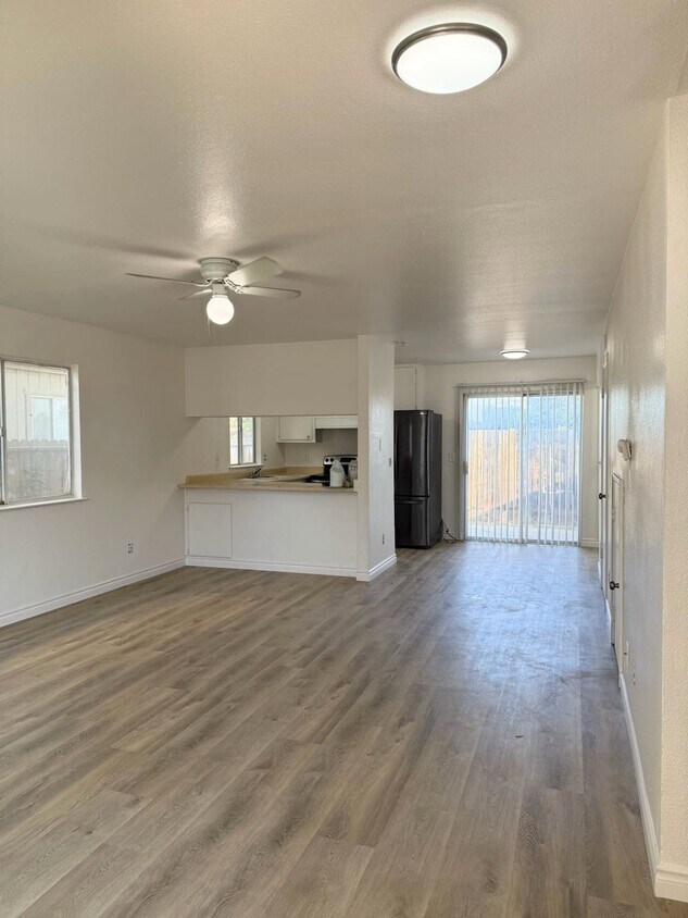 Foto principal - 4781 N Polk Ave