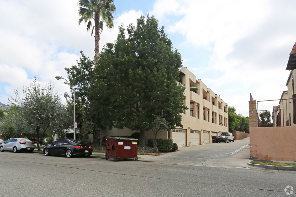 Foto principal - 1114 Melrose Ave