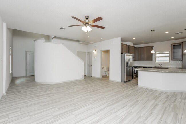 Building Photo - 7918 Fijian Cypress Dr