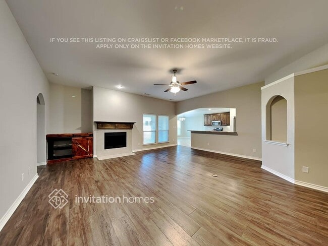 Foto del edificio - 137 Acadia Ln