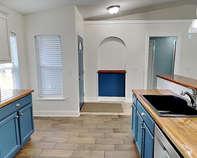 Building Photo - 3512 Stonefield Dr