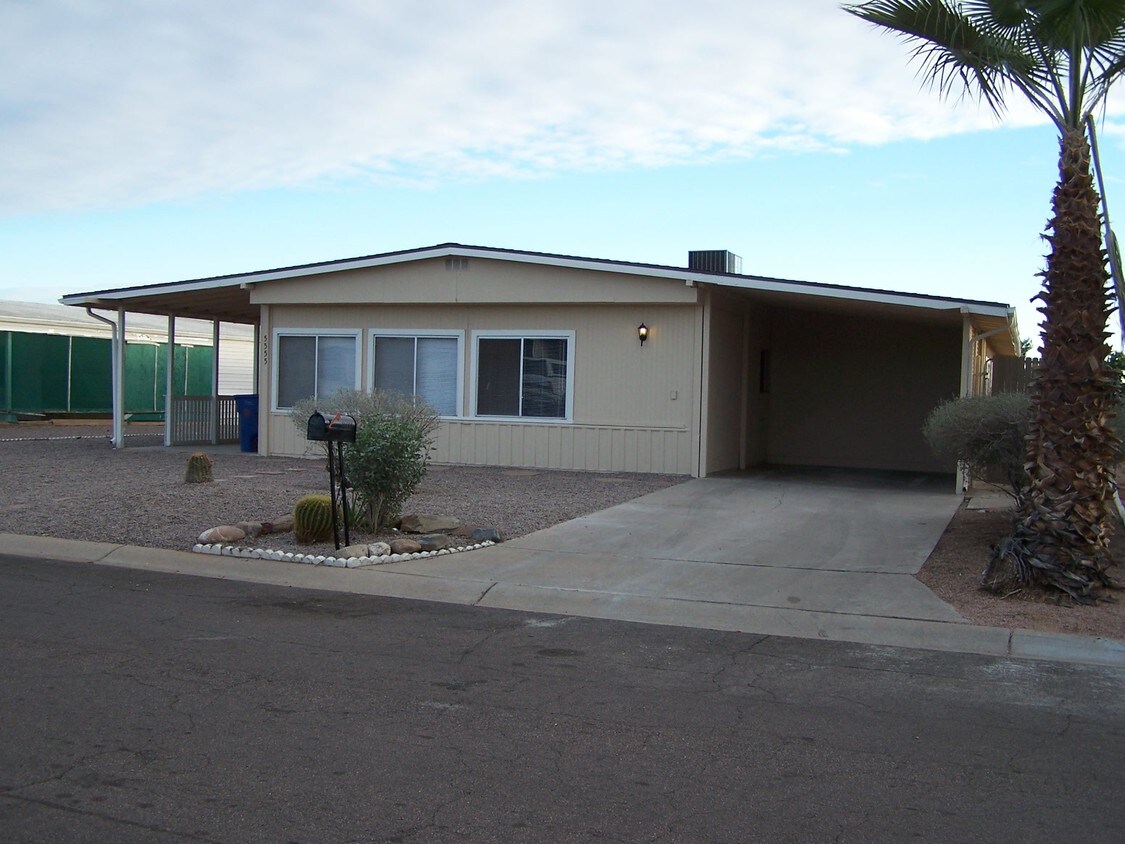 Foto principal - 5555 E Alpine Ave