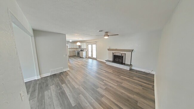 Foto del edificio - 13 NW 58th St