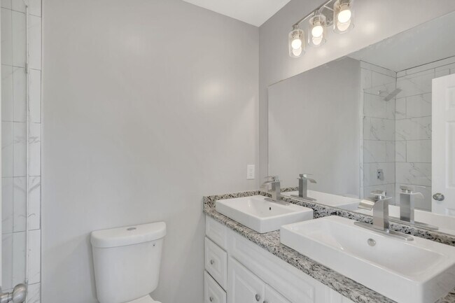 Foto del edificio - 214 Gayland Ct