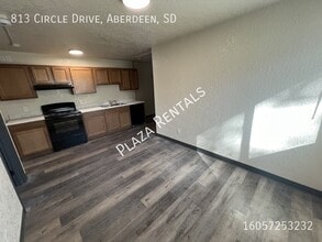 Building Photo - 1019 N 2nd St