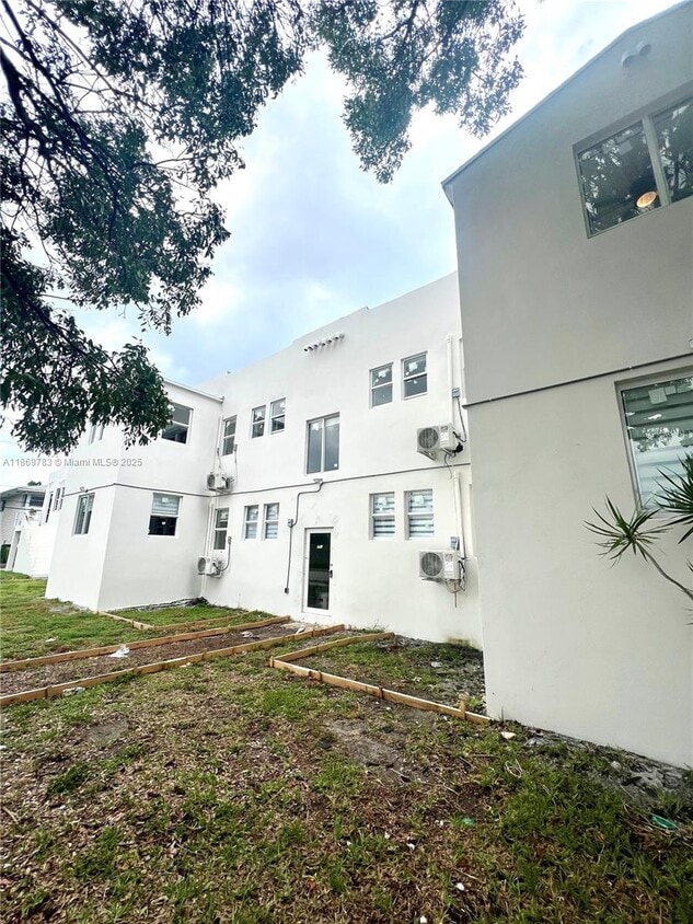 Foto principal - 1015 S 17th Ave