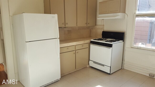 Foto del edificio - 3 br, 1 bath House - 1564 Noe St