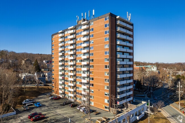 Building Photo - One Oak Street