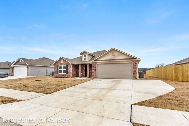 Foto del edificio - 4 br, 2 bath House - 1035 Jennifer Ann Ln