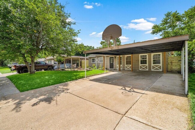 Foto del edificio - 6431 Granite St