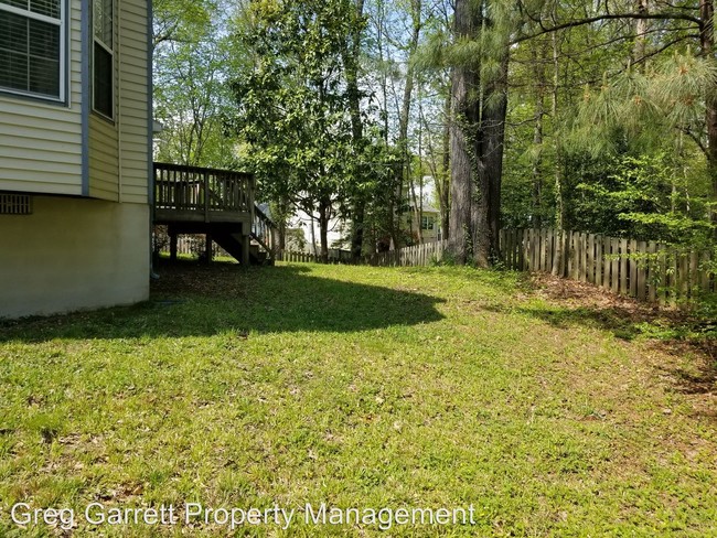 Building Photo - 247 Cranbrook Ct