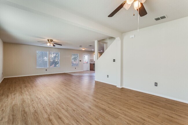 Foto del edificio - Ready for Rent!
