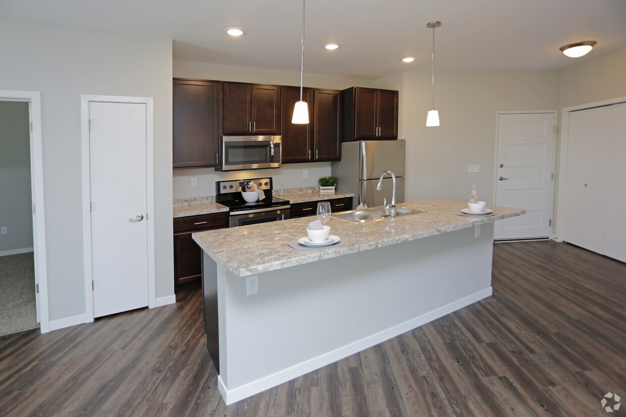 Dwell at Lakewood Apartments Mandan, ND