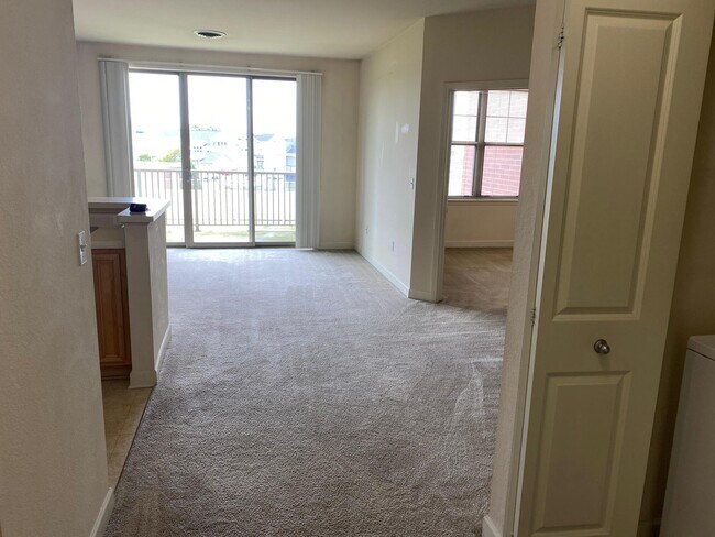 Foto del edificio - 4110 S Lake Dr