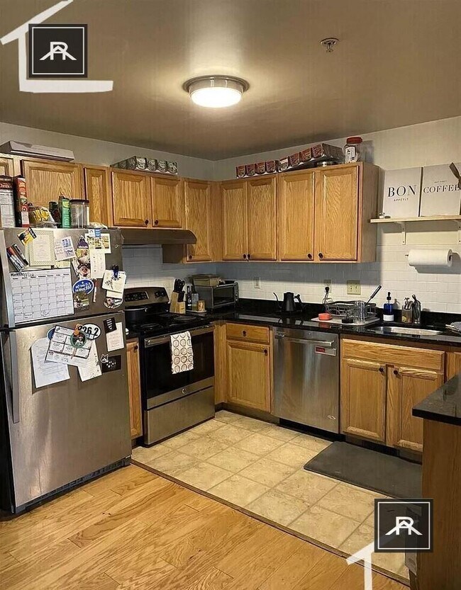 5 bedroom in Allston MA 02134 - 5 bedroom in Allston MA 02134 Apartment