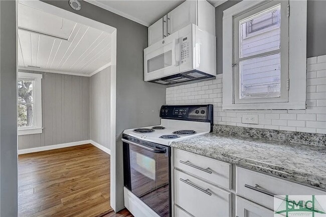 Foto del edificio - 914-916 E 34th St