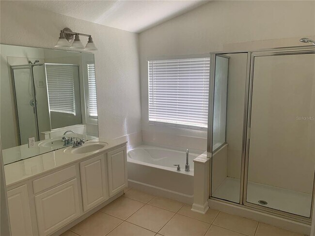 Building Photo - 1660 Malon Bay Dr