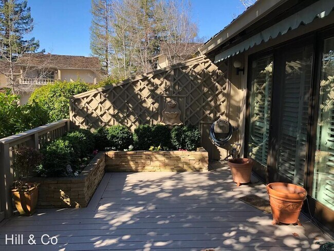 Foto del edificio - 3 br, 2.5 bath House - 440 Sand Hill Circle