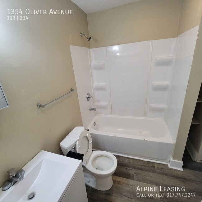 Foto del edificio - 1354 Oliver Ave