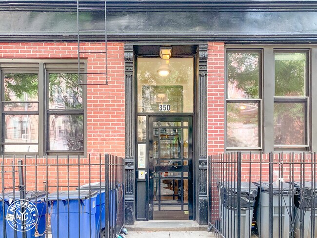 Foto del edificio - 350 Bedford Ave