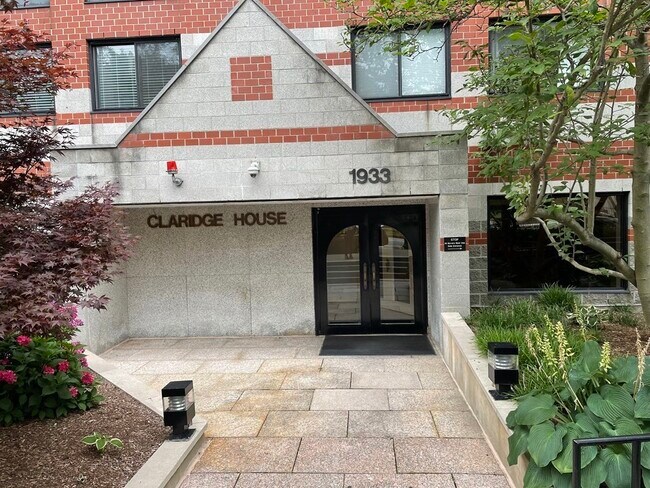 Foto del edificio - 1933 Commonwealth Ave